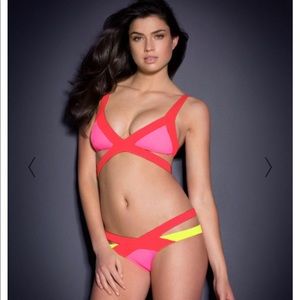 Agent Provocateur Mazzini bikini BNWT sz 4 & 2